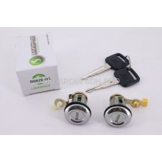Mitsubishi Pajero L047 L049 V30 '87-'93 / V32 V33 V34 '94-'00 Door Lock with Keys